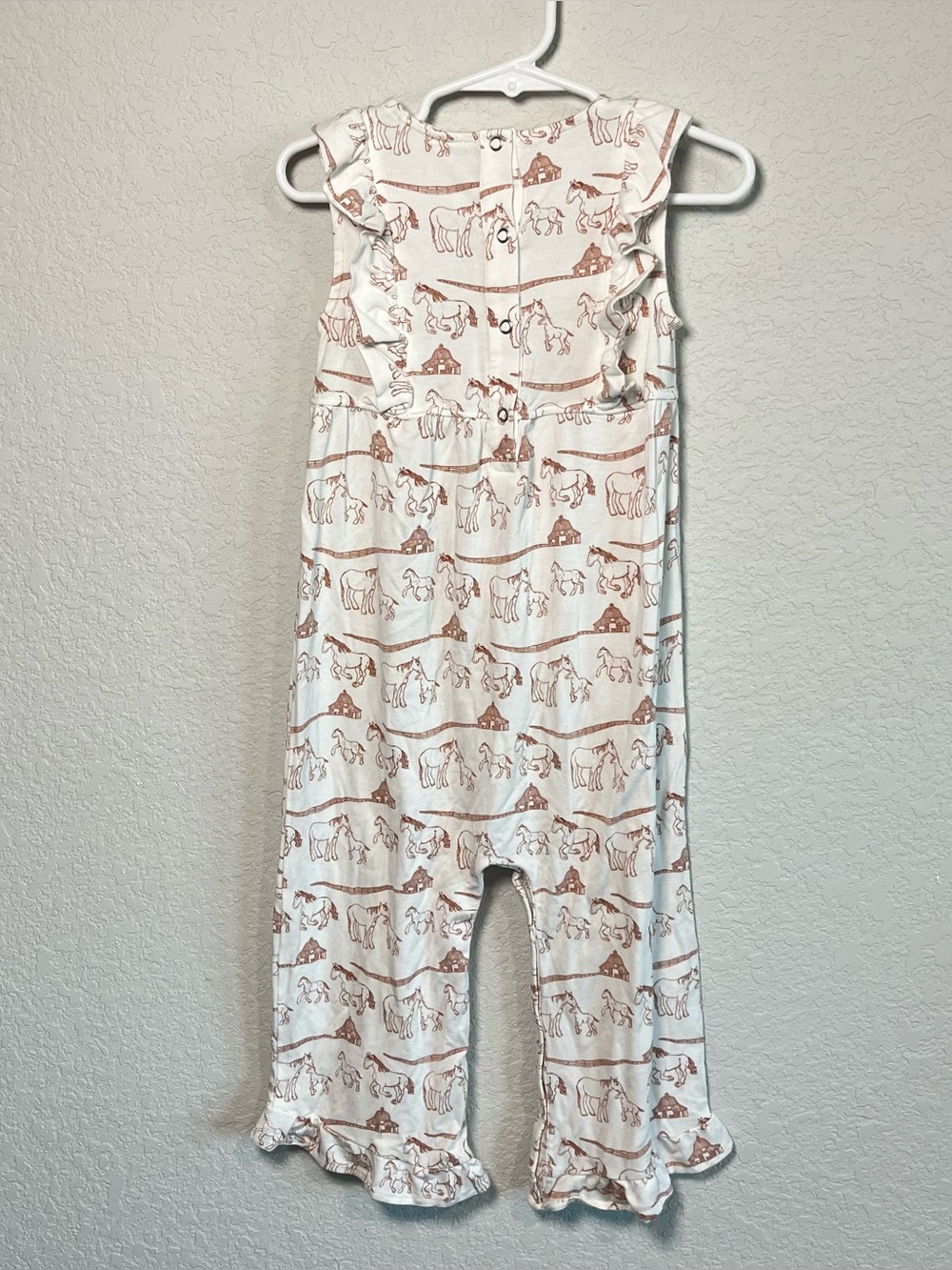 Kate Quinn winter horse family ruffle romper size 2T Bamboo